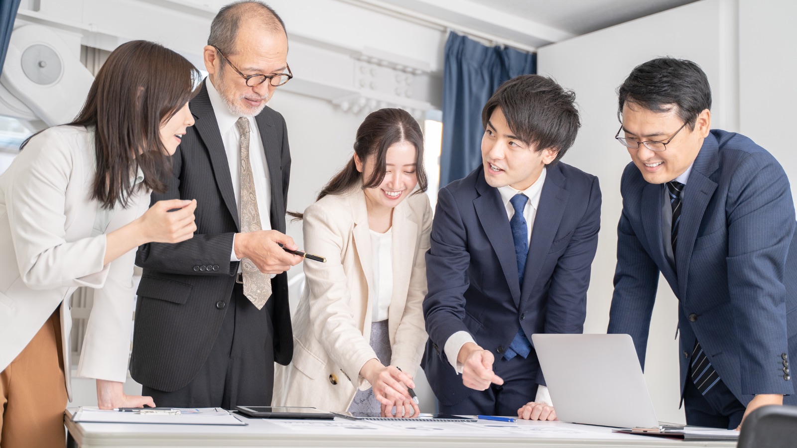 営業支援チームの打ち合わせ